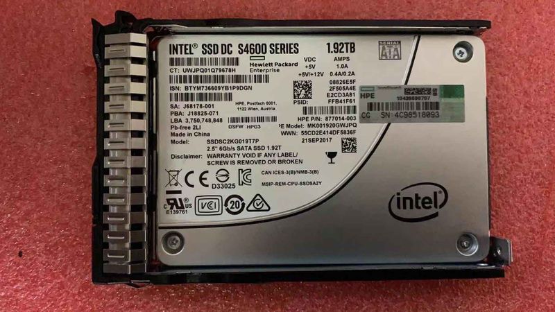 Intel® SSD DC S4600 Series (1.9TB, 2.5in SATA 6Gbs, 3D1, TLC) HP定制版盒装, 带托架2.jpg