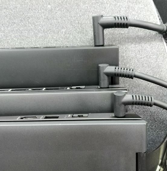 电源适配器插头.jpg 电源适配器插头.jpg