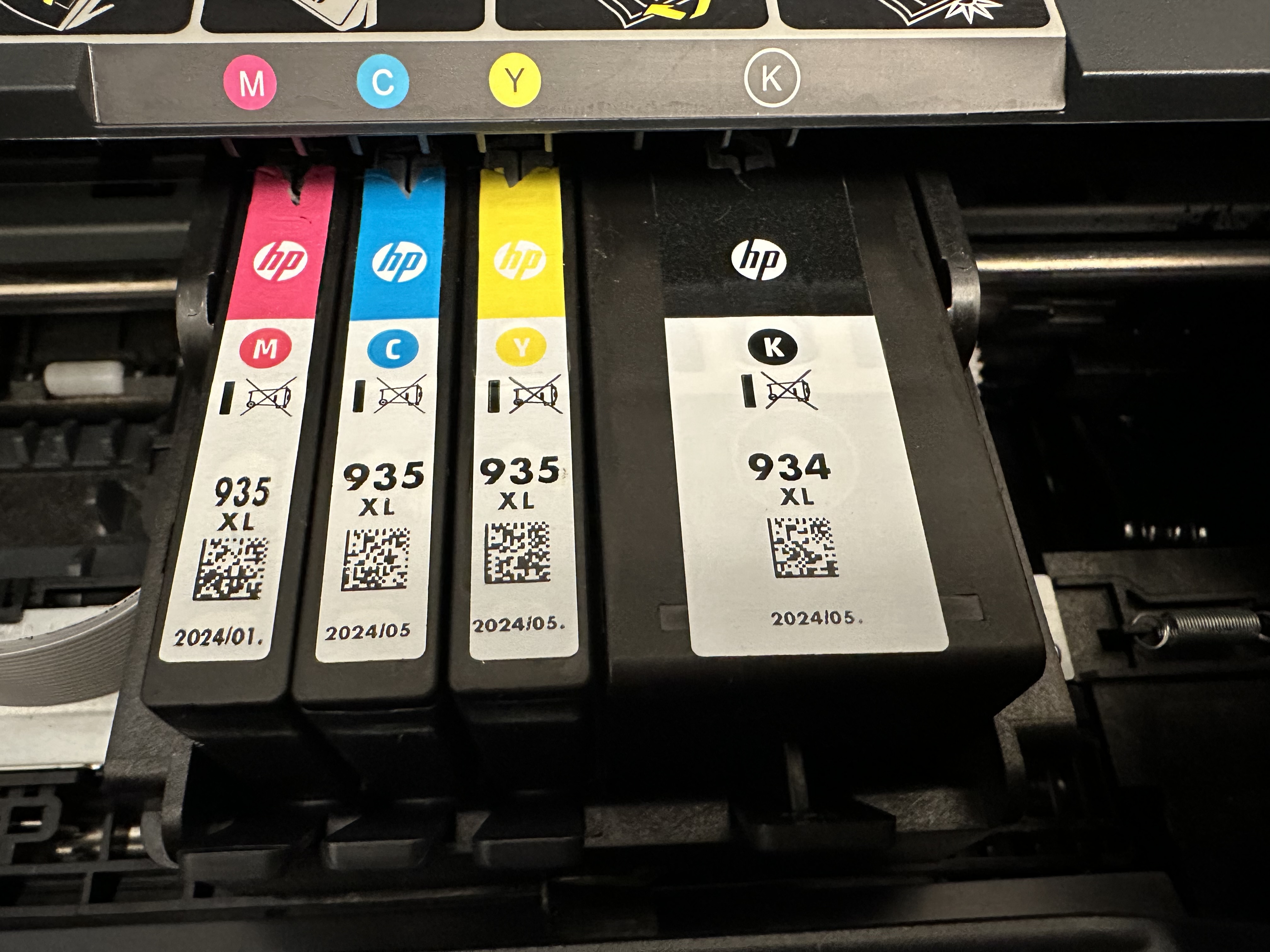 84750i7688B01F4B997869?v=v2